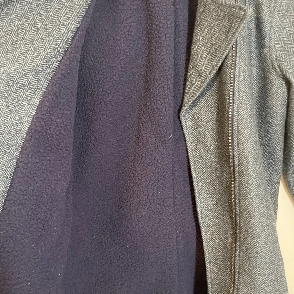 Old Navy Gray Pea Coat With Diagonal Zip Kids Size 10-12 EUC